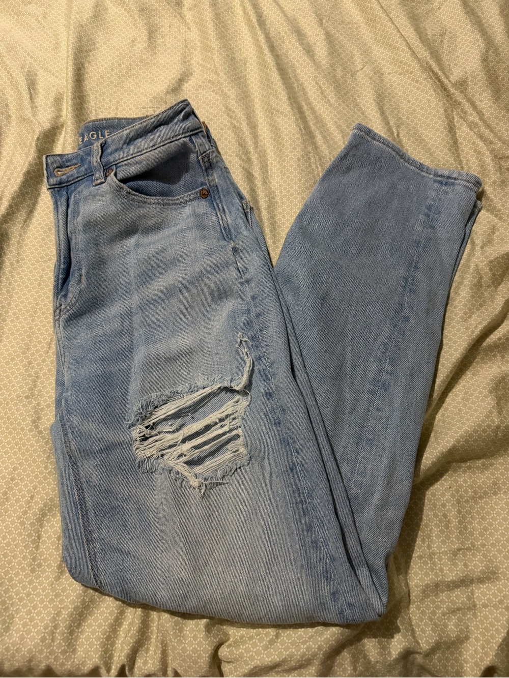 American Eagle Outfitters Light Blue Distressed Women's Jeans Size 0